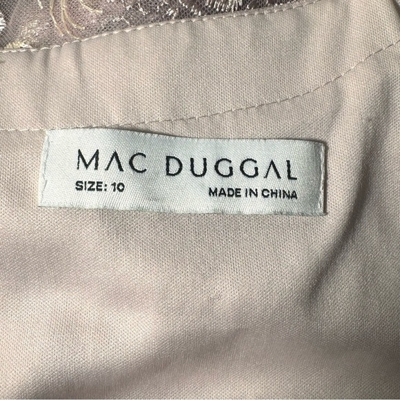 Mac Duggal Embellished V Neck Illusion Long Sleeve A Line Gown Size 10 - Picture 16 of 16